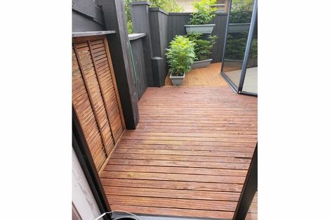 Photo of property in 1 Paulownia Place, Totara Heights, Auckland, 2105