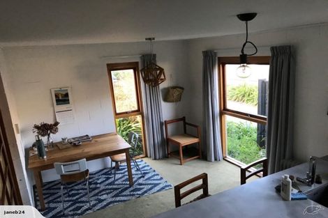 Photo of property in 2/35 Wiggins Street, Sumner, Christchurch, 8081