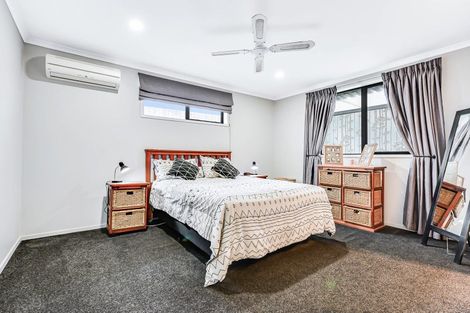 Photo of property in 12 Innswood Place, Rototuna North, Hamilton, 3210
