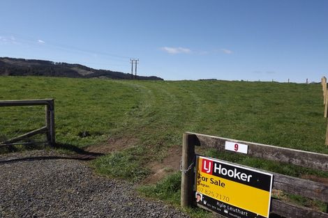 Photo of property in 9 Mangakino Road, Raglan, 3295