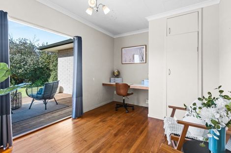 Photo of property in 6 George Place, Havelock North, 4130