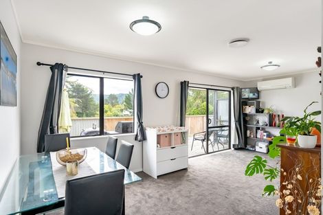 Photo of property in 46 Norana Road, Timberlea, Upper Hutt, 5018