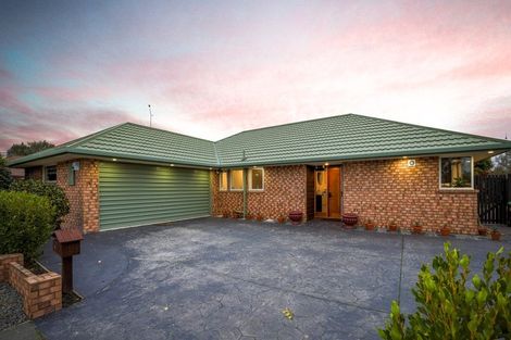 Photo of property in 3 Farquhars Road, Redwood, Christchurch, 8051