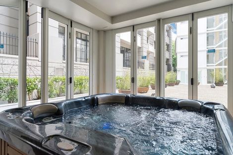 Photo of property in 10/11 Kingsway Avenue, Sandringham, Auckland, 1025