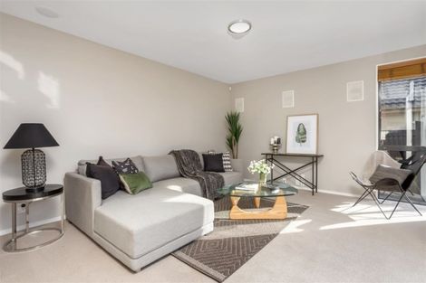 Photo of property in 6a Sawyers Arms Road, Northcote, Christchurch, 8052