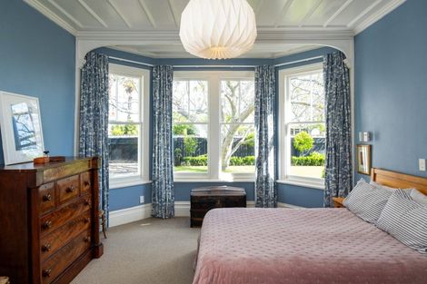 Photo of property in Rosewood, 39 Napier Terrace, Hospital Hill, Napier, 4110