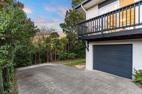 Photo of property in 2/18 Sealy Road, Torbay, Auckland, 0630