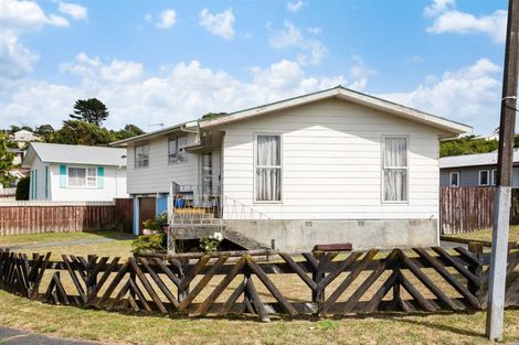 Photo of property in 37 Conclusion Street, Ascot Park, Porirua, 5024