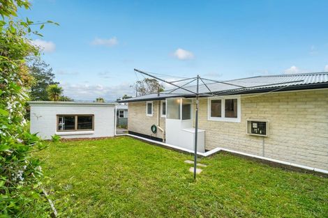 Photo of property in 3/10 Coroglen Avenue, Birkenhead, Auckland, 0626