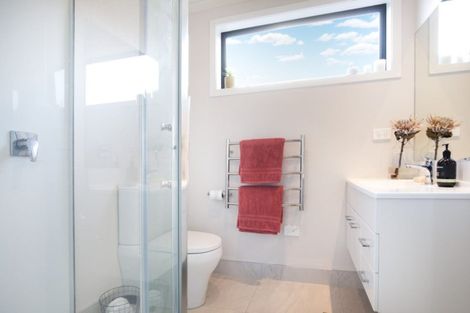 Photo of property in 14 Uku Lane, Hobsonville, Auckland, 0616