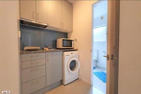 Photo of property in 29a Raleigh Road, Northcote, Auckland, 0627