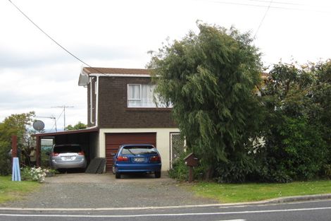 Photo of property in 1346 Whangaparaoa Road, Army Bay, Whangaparaoa, 0930