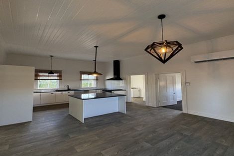 Photo of property in 241 Ruahine Street, Roslyn, Palmerston North, 4414