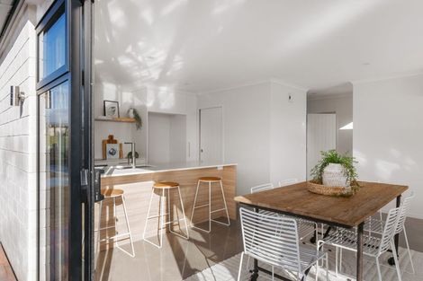 Photo of property in 79 Empire Crescent, Papamoa, 3118