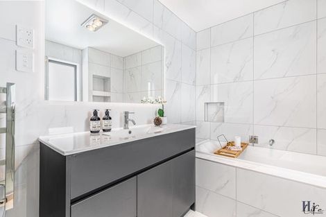 Photo of property in 42d Farringdon Street, Glen Innes, Auckland, 1072