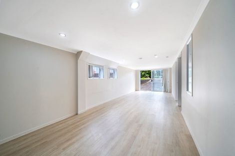 Photo of property in 41 Royal Road, Massey, Auckland, 0614