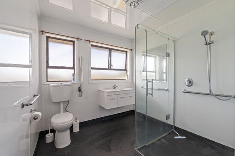 Photo of property in 82 High Street, Eltham, 4322