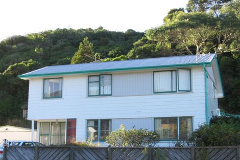 Photo of property in 114 Rangituhi Crescent, Takapuwahia, Porirua, 5022