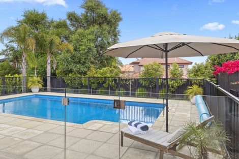 Photo of property in 18 Armstrong Farm Drive, East Tamaki Heights, Auckland, 2016