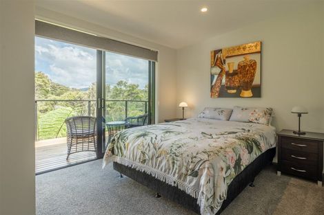 Photo of property in 33 Hihitahi Rise, Paihia, 0200