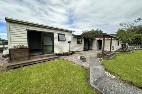Photo of property in 25 Gow Street, Ross, 7812