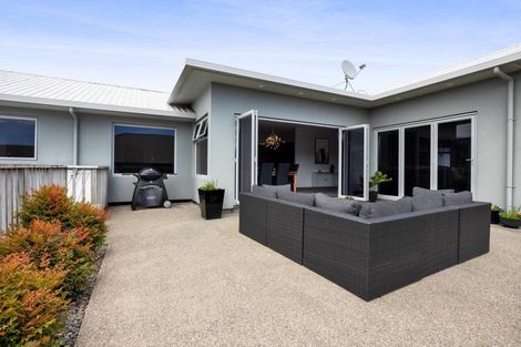 Photo of property in 188 Heta Road, Highlands Park, New Plymouth, 4312