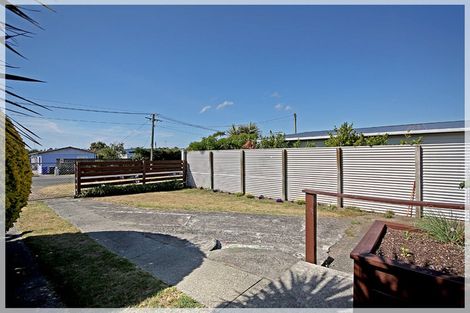 Photo of property in 22 Andresen Street, Foxton Beach, Foxton, 4815
