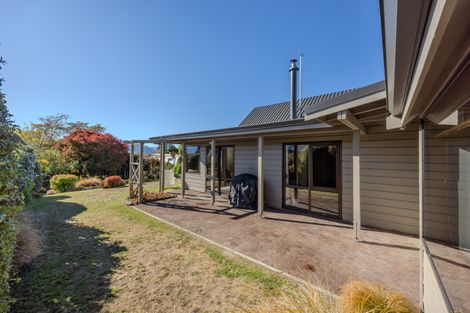Photo of property in 8 Kennedy Crescent, Wanaka, 9305