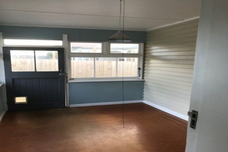 Photo of property in 63 Gladstone Street, Hawera, 4610