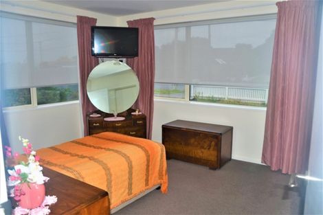 Photo of property in 21 Lenton Street, Aranui, Christchurch, 8061