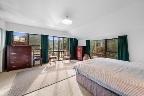 Photo of property in 34 Milton Terrace, Picton, 7220