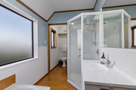 Photo of property in 14 Laurel Grove, Maungaraki, Lower Hutt, 5010