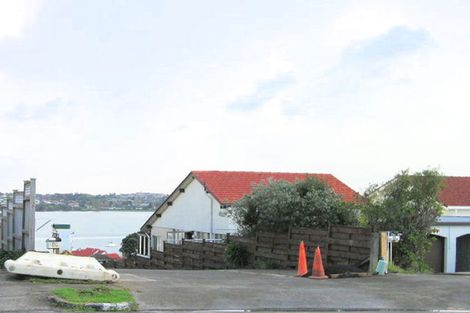 Photo of property in 43 Waller Avenue, Bucklands Beach, Auckland, 2012