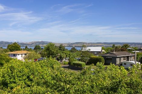 Photo of property in 9 Holland Grove, Richmond Heights, Taupo, 3330