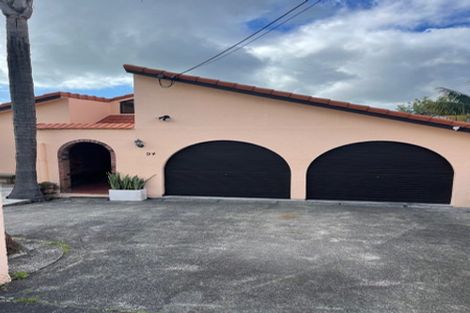 Photo of property in 94 Arran Road, Browns Bay, Auckland, 0630