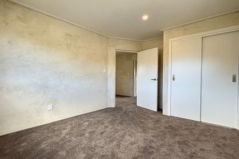 Photo of property in 86a Tiriwa Drive, Massey, Auckland, 0614