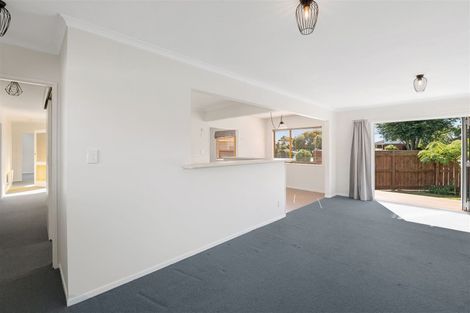 Photo of property in 92 Kennedy Drive, Levin, 5510