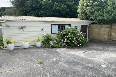 Photo of property in 39 Moana Road, Paraparaumu, 5032