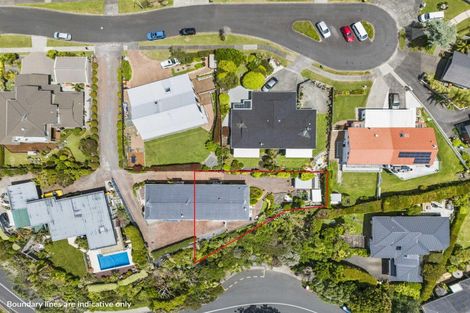 Photo of property in 2/7 Pounamu Place, Shelly Park, Auckland, 2014