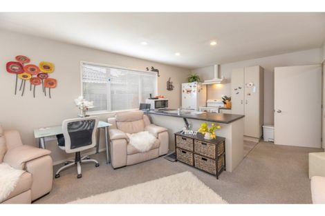 Photo of property in 4/16 Belfast Road, Belfast, Christchurch, 8051