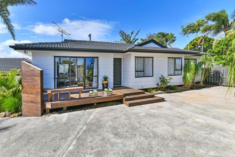Photo of property in 44 Pinehurst Place, Wattle Downs, Auckland, 2103