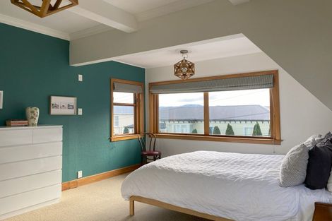 Photo of property in 100 Pirie Street, Mount Victoria, Wellington, 6011