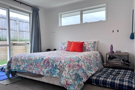 Photo of property in 18 Bridle Way, Omokoroa, 3114