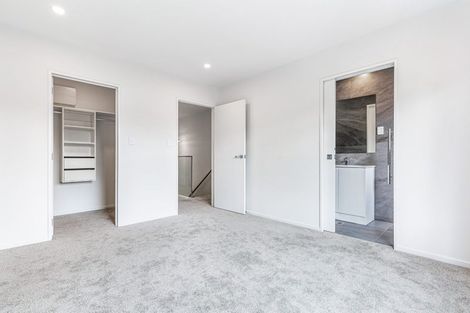 Photo of property in 43c Fitzherbert Avenue, West Harbour, Auckland, 0618