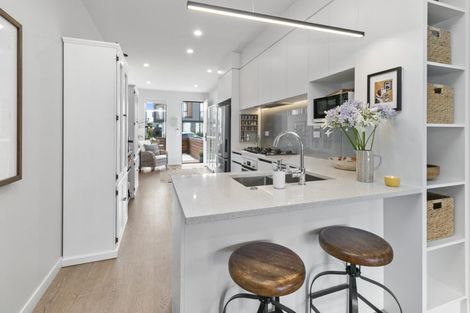 Photo of property in 18 Porowha Road, Westgate, Auckland, 0814