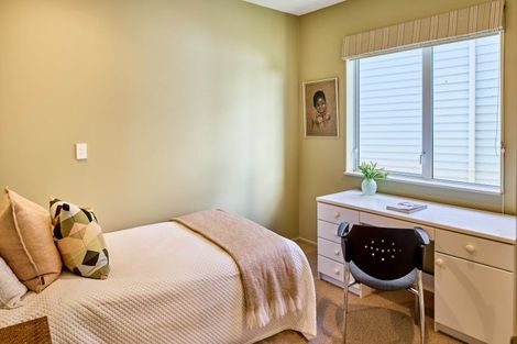 Photo of property in 14 The Crescent, Roseneath, Wellington, 6011