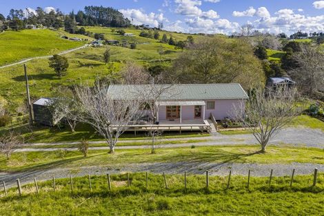 Photo of property in 1782 State Highway 12, Paparoa, 0571