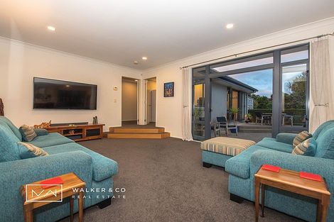 Photo of property in 8 Tuhua Lane, Brown Owl, Upper Hutt, 5018