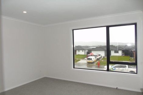 Photo of property in 14 Dahl Drive, Wallaceville, Upper Hutt, 5018