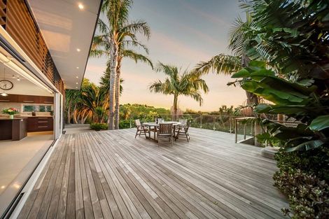 Photo of property in 269 Kaipara Road, Papakura, 2582